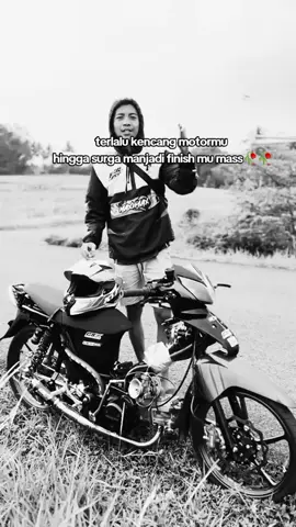 assalamualaikum warahmatullahi wabarakatuh saya cuma mau ngasih tau tentang saudara kita yang mengalami kecelakaan saat balapan di lampu merah yang di Jawa Tengah turut berdukacita sama mas @yudhistira_br1 semoga beliau tenang di sana doakan saja ya geyss Khusnul khatimah mass #fyp #khusnulkhotimah #turutberdukacita #bismillahfyp #yudistira 