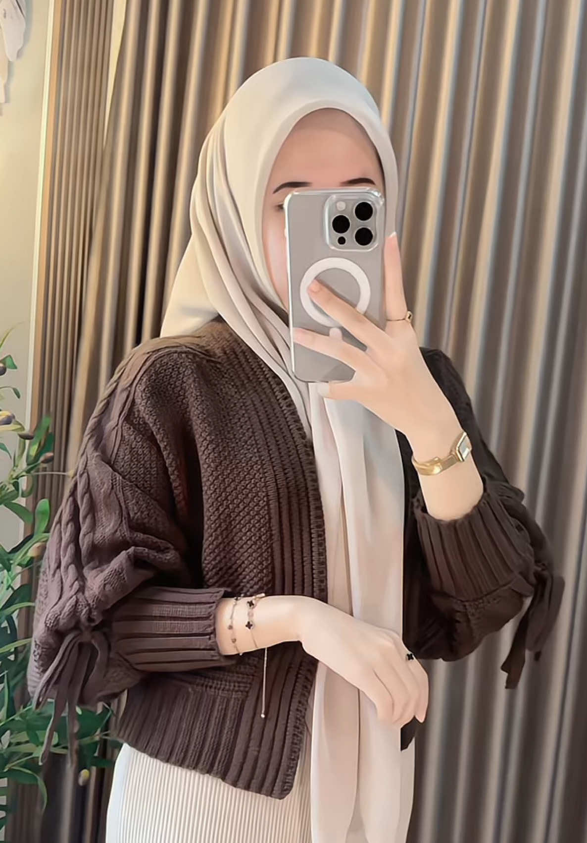 cardi nya ada di live ku yaw🫶🏻