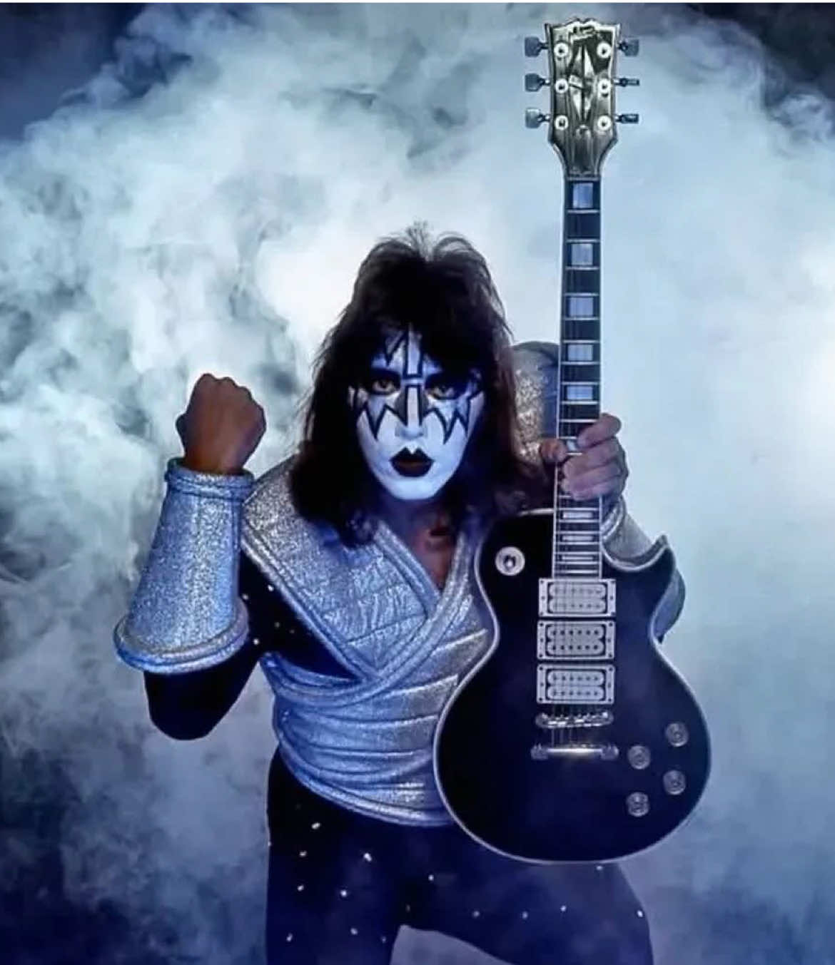 Kiss rehearsing New York Groove 1996! Rest in peace Ace Frehley #acefrehley #restinpeace #Ace