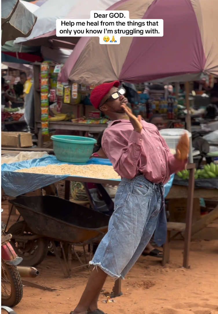 Onitsha Edition📍 Dear GOD. Help me heal from the things that only you know I'm struggling with.😢🙏