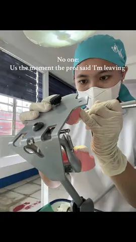 Di na ma dismount eh😭 #studentista #dentistrylife 