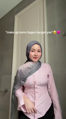 padahal cuma pake skintintnya skintific💙