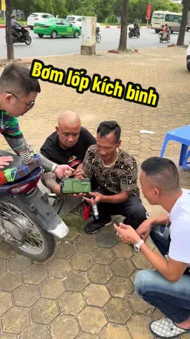 Đang đi thì xe xịt lốp