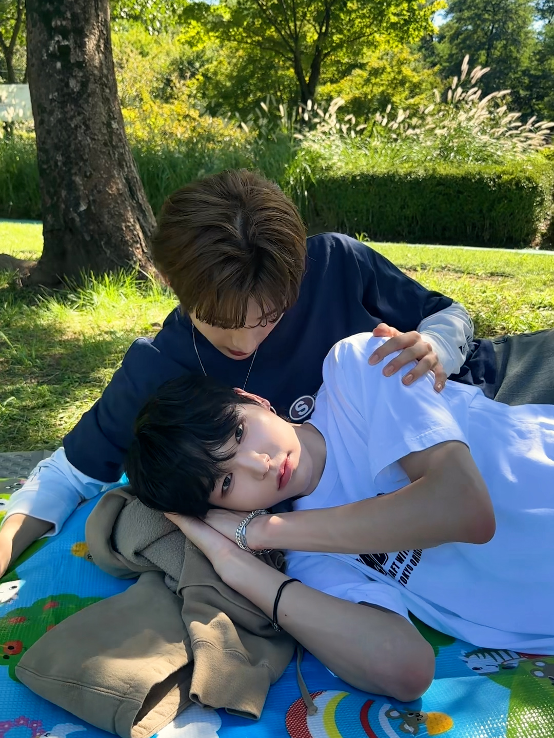 재냥이 고민상담소  #idntt #아이덴티티 #アイデンティティ  #unevermet  #김희주 #kimheeju #이재영 #leejaeyoung