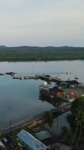 Selat Nasik Pagi Hari... 