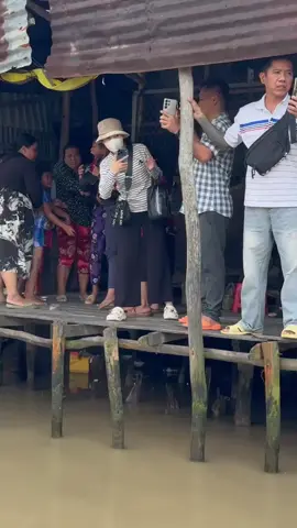 người mẹ ngủ cùng con 4 tháng nữa đêm e bé rơi sông  đã được tìm thấy thật đau lòng#con #mẹbimsua #melaniemartinez #yêumenhieu #xuhuong2023 