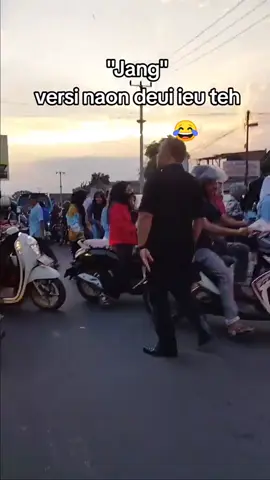 naon dei ieu😩🤣🤣 #soundviral #fyp #xyzbca #brandatiktok #foryou 