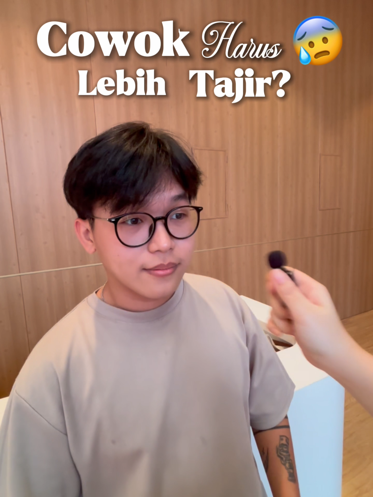 “Cowok harus penghasilannya lebih besar.” Ada yang setuju, ada juga yang bilang gak harus. Kita dengerin langsung pendapat beberapa orang, dan ternyata… banyak perspektif menarik di baliknya! #MovaCashback #Cashback #Shopping #PlatformCashbackTerpercaya