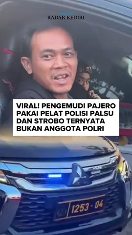 Mobil Pajero berpelat dinas polisi palsu dan menggunakan strobe-sirine viral di media sosial. Sopir Pajero ini melintas di Jalan Layang Pasupati, Bandung. Saat itu jalanan sedang macet hingga pria berinisial AR itu menyelakan strobe dan sirine. Aksi AR rupanya direkman oleh pengemudi lain. Dia kemudian membuka kaca mobil dan menanyakan maksud warga merekammnya. Setelah beredar di media sosial, pihak kepolisian melakukan pengecekan. #polisi #viral #fyp #kediri24jam #TotTotWukWuk #oknum #kediri #radarkediri