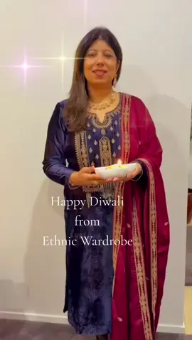 #celabratediwali#ethnicwardrobenz#desi #desiclothes #indianwear #ethnicwear #fashion #indianfashion #saree@🪬Prashna N Prasad🪬 @🦋🦚🧿Ř🧿🐅🦋 @kiranlata106 