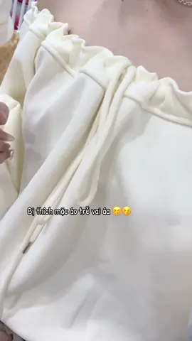 Em này vải siu dày, nên mặc mùa thu đông ấm nhaa 