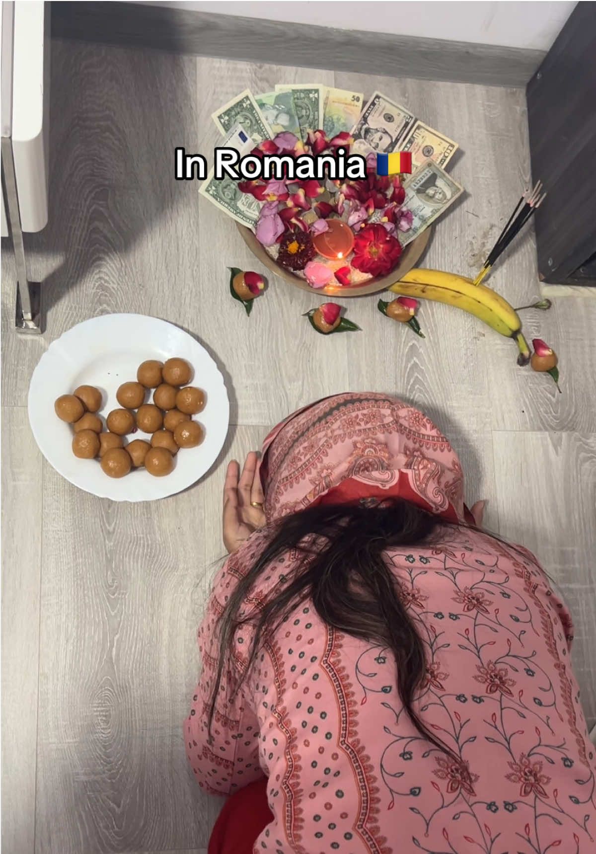 Laxmi puja in Romania #creatorsearchinsights #laxmi_mini_vlog #foryoupage #inromania #laxmipujaspecial 
