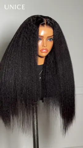 Big, beautiful, & bomb.😍It’s giving… natural hair goals.🙌🏽#unicehair #unicepromo #251045 #crazythursdaylive #Halloween2025 