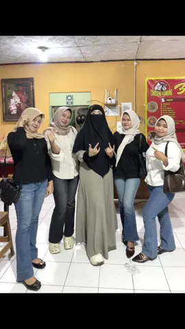 Seng santun seng santun @Tongseng kambing Bu soleh 