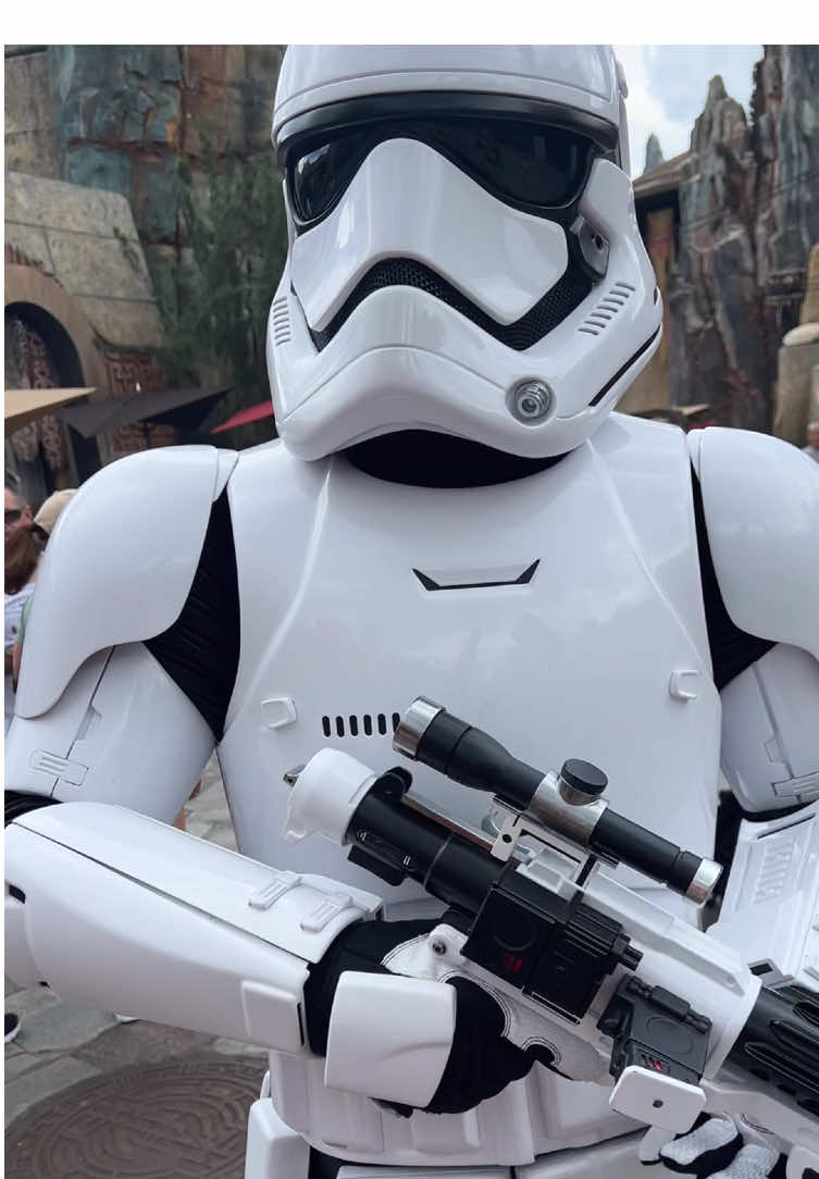 Funny Star Wars park😁😃#usa #disney#disneybirthday #fyp #foryou #funnymoments #disneytiktok #happy #interesting #starwars