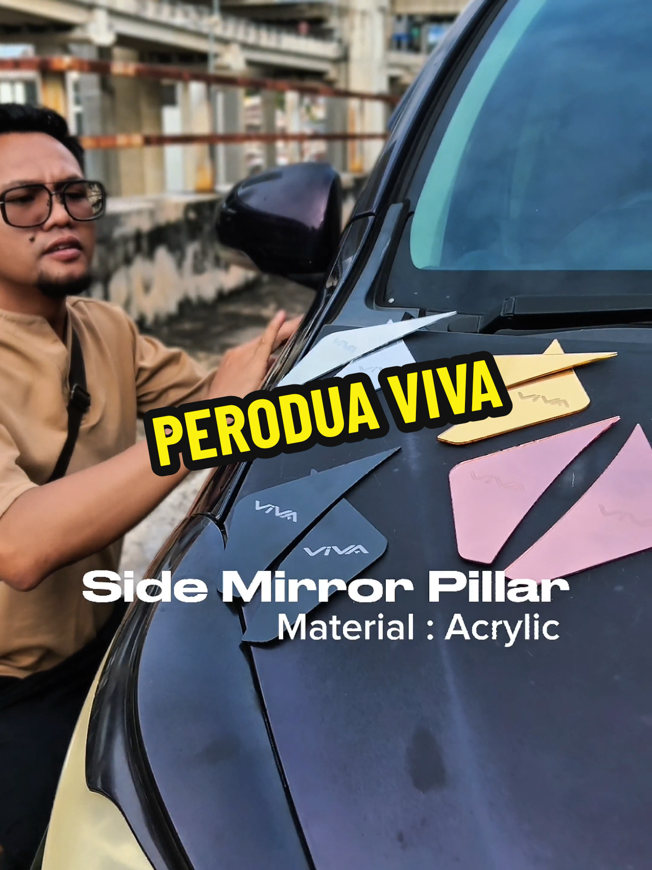 Replying to @mhdazmeer03 korang ada kereta Viva? nak Side Mirror Pillar Viva tak?  ada 4 pilihan warna, Black, Gold, RoseGold & Chrome Pasang dekat bahagian side Mirror Pillar tau! 😊 #ModifikasiKereta #KeretaLawa #viva #sidemirrorpillar #AksesoriKereta 