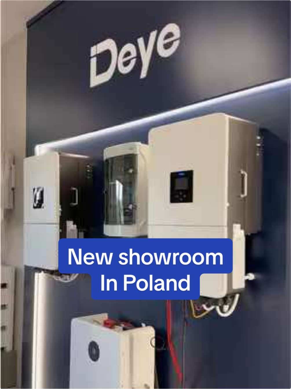 Ready? Because we sure are! 🙌 Our brand-new Marsun Training Showroom is now open – everything’s in place, our trainers are ready, and the latest equipment is waiting for the first installers! Full of enthusiasm and energy, we invite you to join us for meetings, hands-on testing, and conversations about the latest innovations in renewable energy. ⚡ We can’t wait to meet you in person! 💬⚡ #offgrid #MarsunAcademy #Trainings #RenewableEnergy #deye 