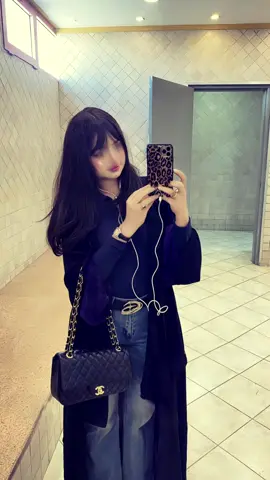 👑