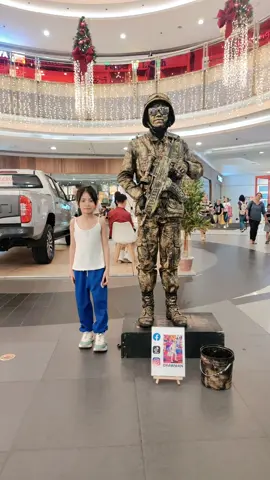 galing naman 😊 #drawman #smcitymanila #artificial 