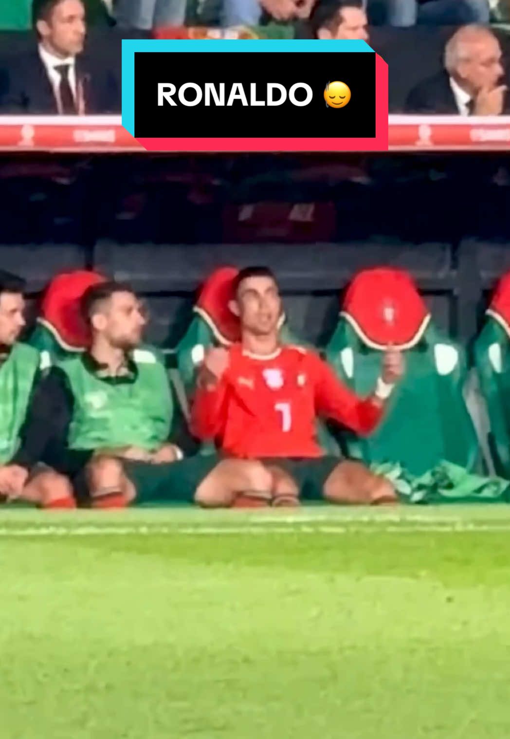 Ronaldo's mind remained on the pitch after leaving the match In the World Cup qualifier between Portugal and Hungary, Cristiano Ronaldo was substituted in the 88th minute. Ronaldo continued to react to the game's developments from the bench.  Ronaldo scored two goals in the match played at the 50,000-capacity Jose Alvalade Stadium in Lisbon. Ronaldo thus increased his career goal tally to 948. The Portugal-Hungary match ended in a 2-2 draw.  #Ronaldo #CristianoRonaldo #cr7 #football #portugal 