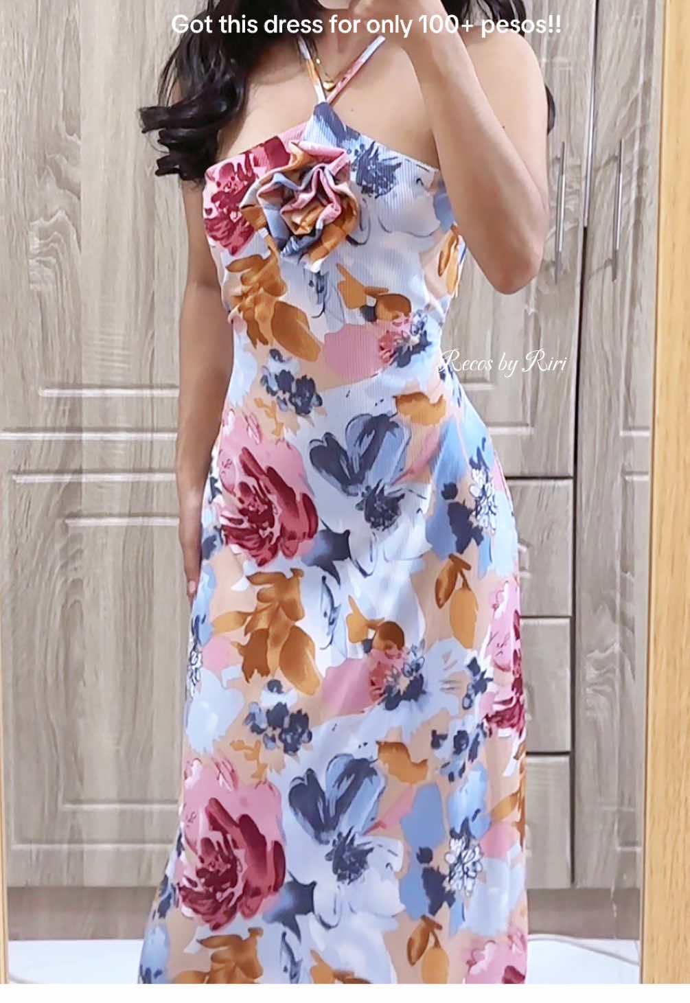 In love with this pretty floral dress I got for only 100+ pesos!! 😍 Marami pang colors na pagpipilian, mine is powder blue 😊 Perfect pang awra, beach, travel, picnic, birthday, date, party dress at kung ano pa! ✨  #floraldress #summerdress #dressrecommendation #outfitideas #TikTokFashion 