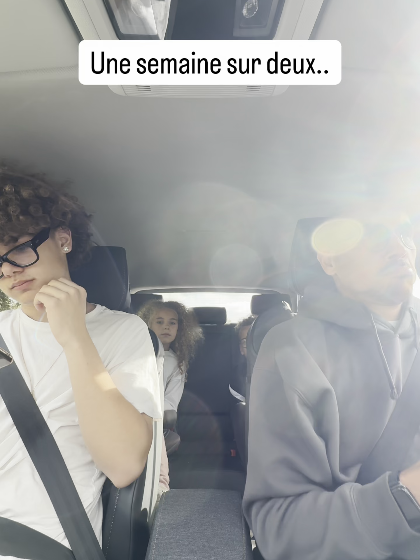 Ce silence quand les enfants partent... Le switch est brutal. Comment tu gères ce vide ? Force à tous les parents qui vivent ça. 💔 Hashtags : #gardepartagée #papasolo #divorce #parentcélibataire #solitude #pourtoi #fyp