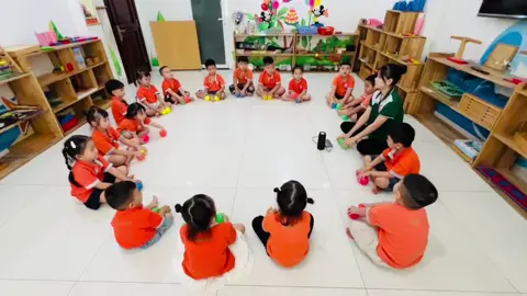 Vận động theo nhạc mầm non #xuhuong #cogiaomamnon #CôTrinh #trending 