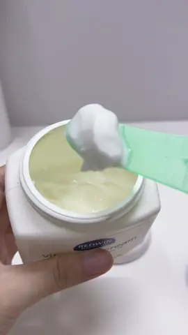 Kem dưỡng ẩm vitamin E #kemduongam #kemduongamvitamine #redwin #duongda #xuhuong 