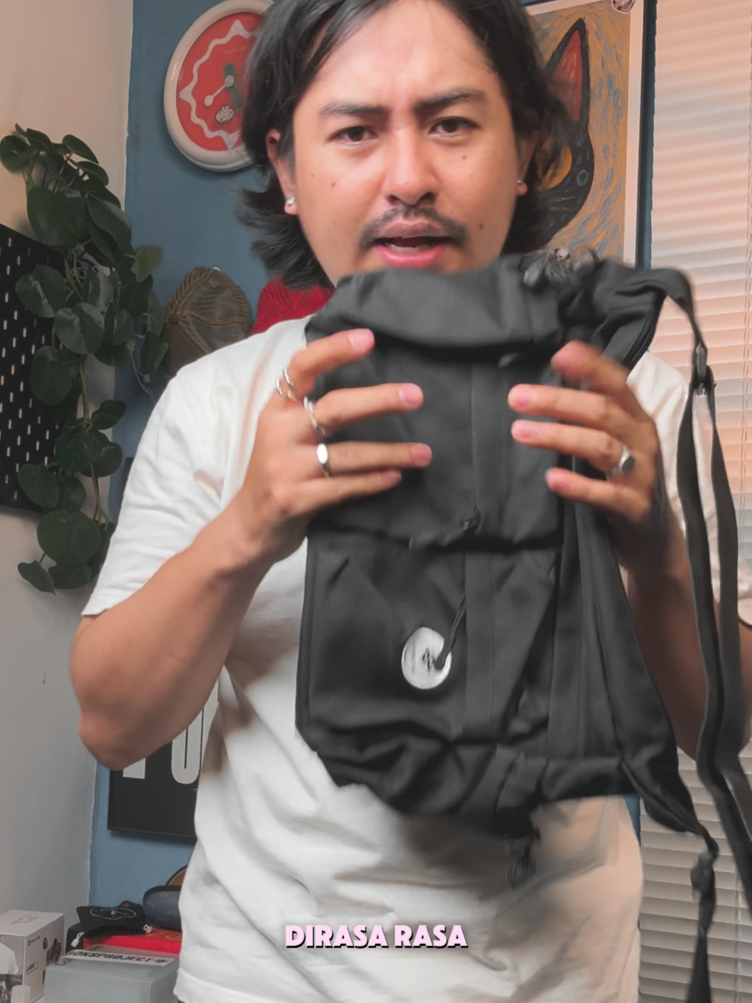 Tas selempang yang paling banyak laris dan di banyak juga direquest #tas #tasselempang #slingbag #taskuliah