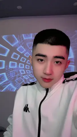 Nghe cái nôn tết ghê ta 😂