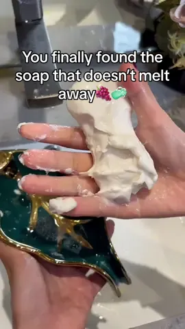 Stop buying those boring soaps 🚫 This grape-shaped one changed everything 🍇💜#GrapeSoap #SoapOnARope#ViralFinds #HandmadeSoap #tiktokshop 