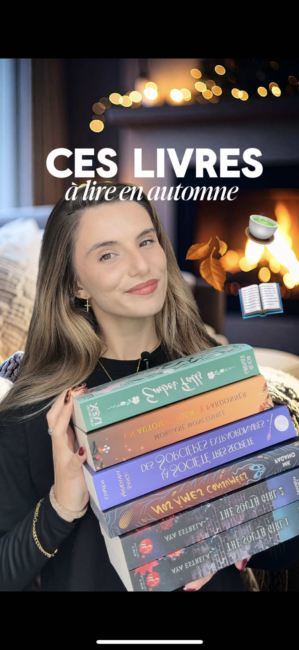 CES LIVRES À LIRE EN AUTOMNE 🍂🍵 (venant d’une summer girl) Et toi t’es plutôt team été ou automne ? ☀️🍂 Mes recommandations de livres à lire en automne 📖 📖 Ember Falls - Alicia Garnier 📖 La société très secrètes des sorcières extraordinaires - Sangu Mandanna 📖 Nos âmes consumées - MK Pagano 📖 The South Girl - Aya Estrela  📖 Un automne pour te pardonner - Morgane Moncomble  📖 Le boyfriend et La psy - Freida McFadden  📖 Black Venus et Blood Vipers - Dahlia Blake #bookrecs #booktokfr #avislecture #autumnbooks #fallvibes 