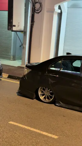 tetap tenang🍃walaupun ada yg tidak senang🔥🚀piuupiuu🔫 #fyppppppppppppppppppppppp #borneostyle #slammed #airsuspension #projectslammedyotoku 