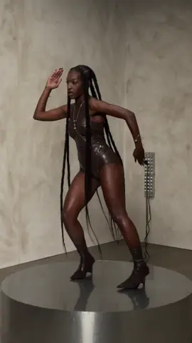 Le clip de reine omg @ebonyqueensheba 🤎✨ #tiktokmusic #ebony #staracademy #rage 