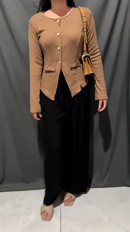 Secakep itu modelnyaa 🥰🥰🥰 #atasanwanita #atasanmurah #atasanknit 