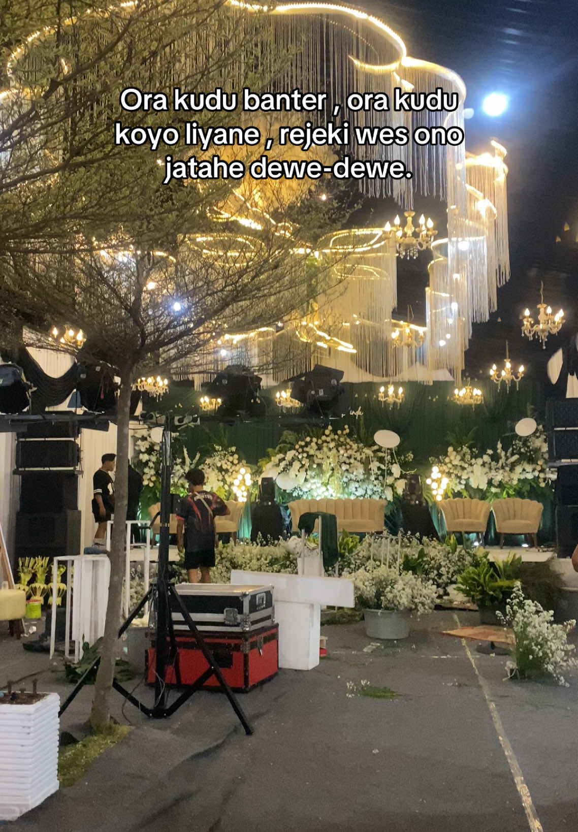 😇 #dekorasiwedding #dekorasipernikahan #dekorasiengagement #dekorasigresik #dekorasimojokerto #dekorasisidoarjo #dekorasijombang #mafiadekor 