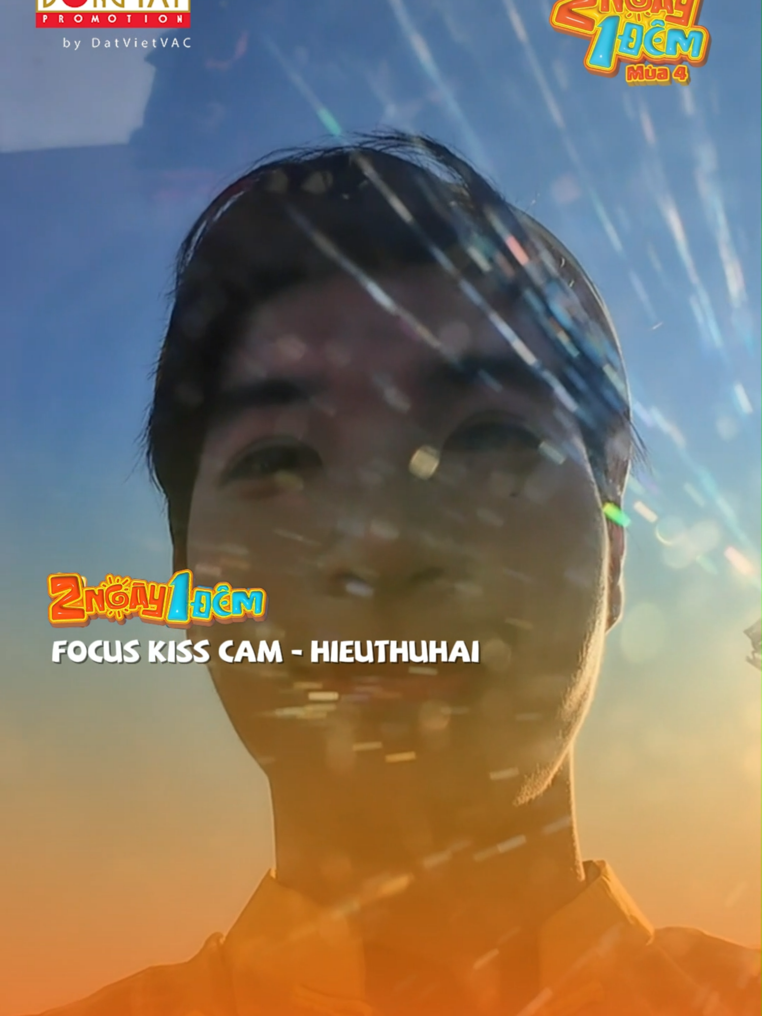 Cận cảnh nụ hôn 