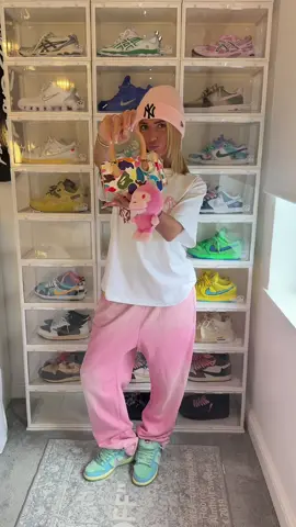 1 pair, 3 fits 🤛🏼 #streetwear #sneakerhead #fashiontiktok 