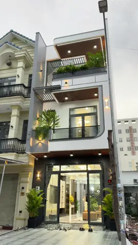 Nhà Đầu Khu Hồng Loan, Đường Rộng 9m vỉa hè 5m, 4 phòng ngủ ( có 1 phòng ngủ tầng trệt cho người lớn tuổi), 1 phòng Thờ, 1 Sân thượng Mini,  5 tỷ 980. #nhamoicantho #nhadepcantho #muanhacantho #nhacantho #nhadatcantho 