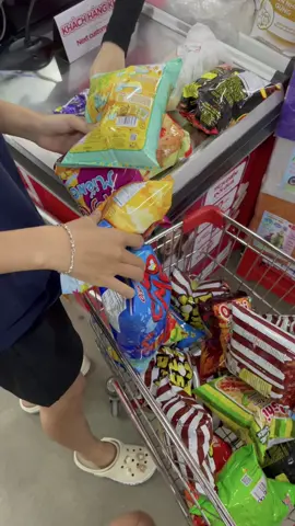 tụi anh chúc mấy cục cưng 20.10 vui vẻ, mãi xinh đẹp trong mắt bọn anh nhoaa🙋🏻‍♀️#xuhuongtiktok #viral #kiniemcap3 