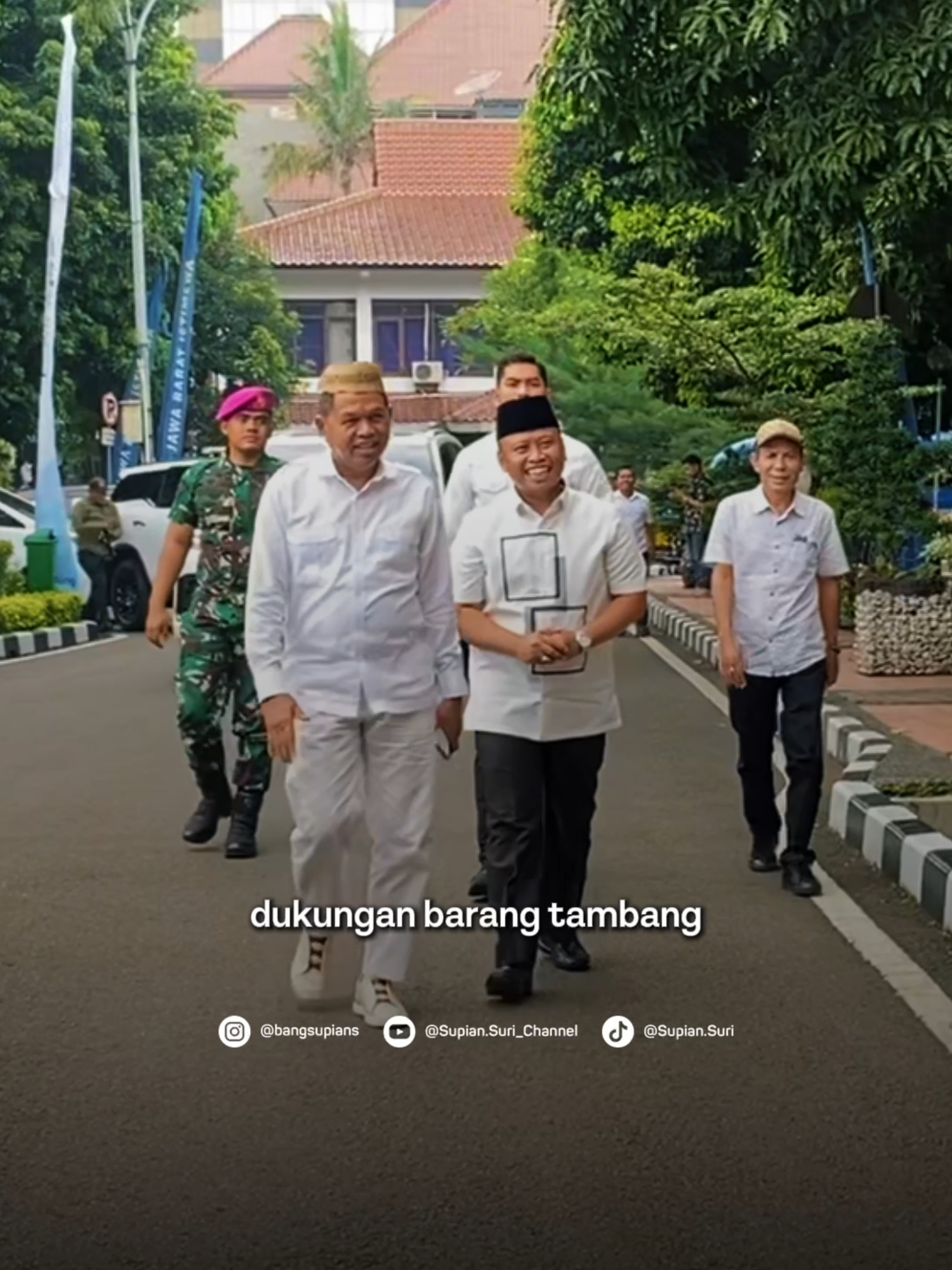 Rapat Koordinasi Percepatan Pembangunan Kawasan Industri, Tol, Pelabuhan, dan Proyek Strategis Nasional Jabar. Kami @pemkotdepok mendukung pak Gubernur @dedimulyadiofficial dalam pentingnya penertiban tambang ilegal, melalui penerbitan Izin Usaha Pertambangan di Jawa Barat. #SupianSuri #SS #PerubahanDepokMaju #BangunDepokSamaSama #depok #walikota