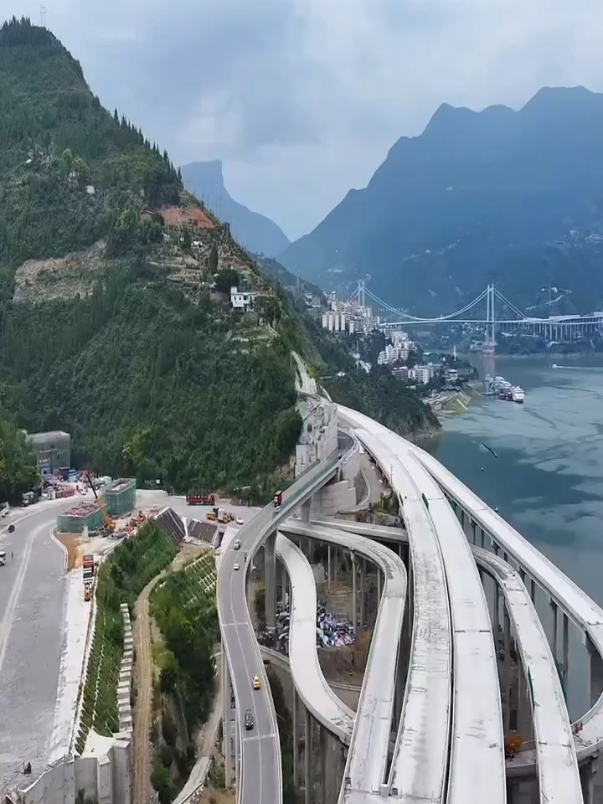 #cầu_đường_bên_trung_quốc #cảnhđẹptrungquốc #review_dulich_giaitri #dulichtrungquoc🇨🇳 #cảnhđẹptrungquốc 