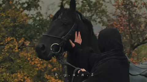 #CapCut مُتعبة من نفسي وأرى أنني قد قطعتُ طرقاً وعرة لأجل لا شيء!مُتعبة لأن كل الأشياء التي في العالم قررت أن تُتعبني دفعةً واحدة بدون شفقةٍ ولا رأفةٍ بحالي..🥺🖤.