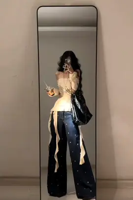 ❗️~••OUTFIT••~ 🍒👠. #outfitideas #moingaymotoutfit #viral #🛐 #elbruso 