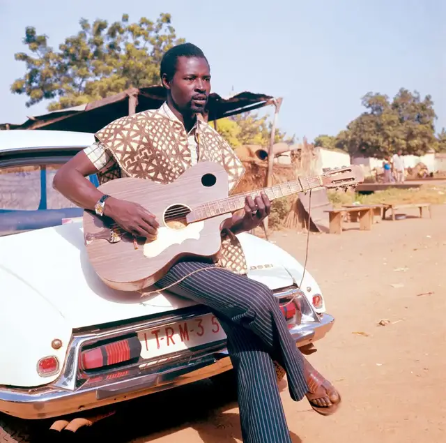 PourQueViventLesArchives