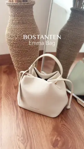 #EMMABAG in off white it’s always a good pick, especially when you don’t know which classic but elegant bag you’ll wear ✨🤍 #Bostanten #TasWanita #WIBGajian #FYP 