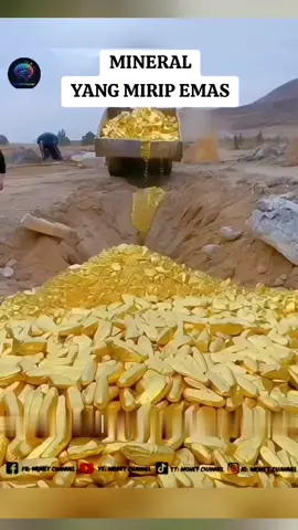 bijih mineral yang sangat menyerupai emas (dijuluki 