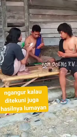 #pekerjakeras💪💪semangat #wanitahebat #triokamvret #omratam 