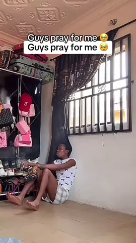 #fypシ゚viral #Yellowfish #yellow #f #tiktok @TikTok 