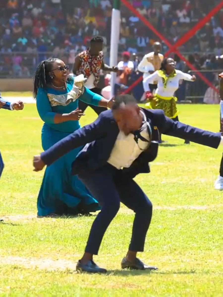 Ndeke ya Muthanga performs during the 2025 Mashujaa Day celebrations at Ithookwe Stadium, Kitui County.  #MashujaaDay #Shujaa #Kitui #NdekeYaMuthanga #railaodinga 